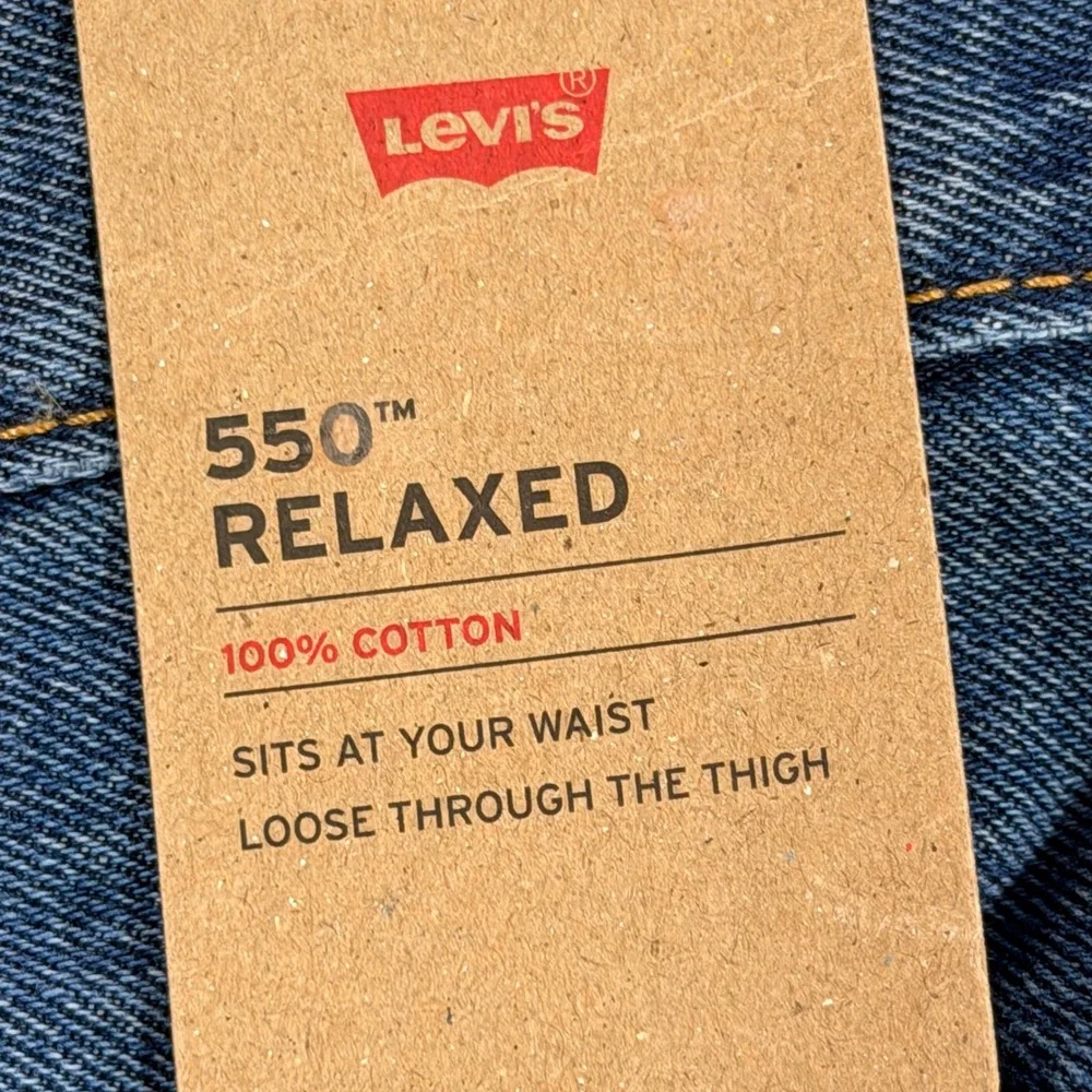 Levi's 550 Relaxed Fit Jeans Mens 33x34 Blue 100% Cotton Denim 00550-4891 - Picture 6 of 12